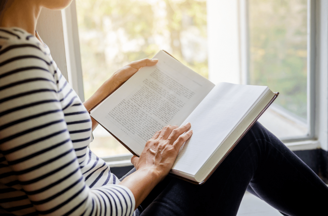 These Are 5 Awesome Benefits Of Reading!